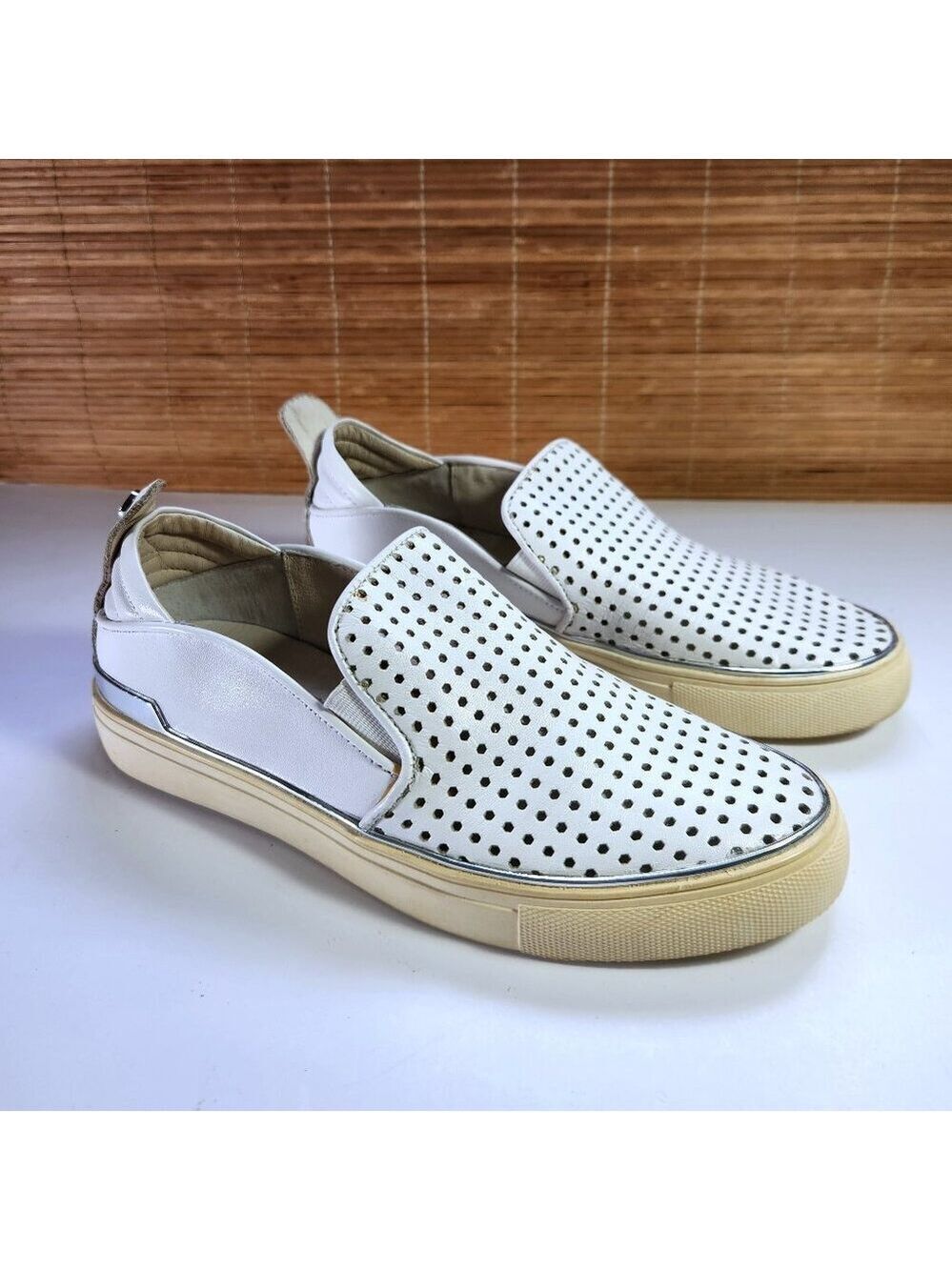 Wishbone Collection Slip on Shoes Womens 6.5 Top Siders White Leather Breathable